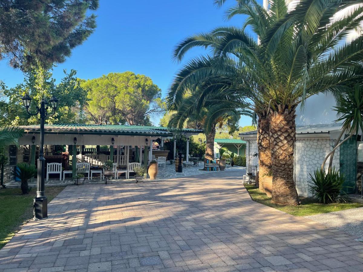 וורוורו Diaporos Hotel מראה חיצוני תמונה