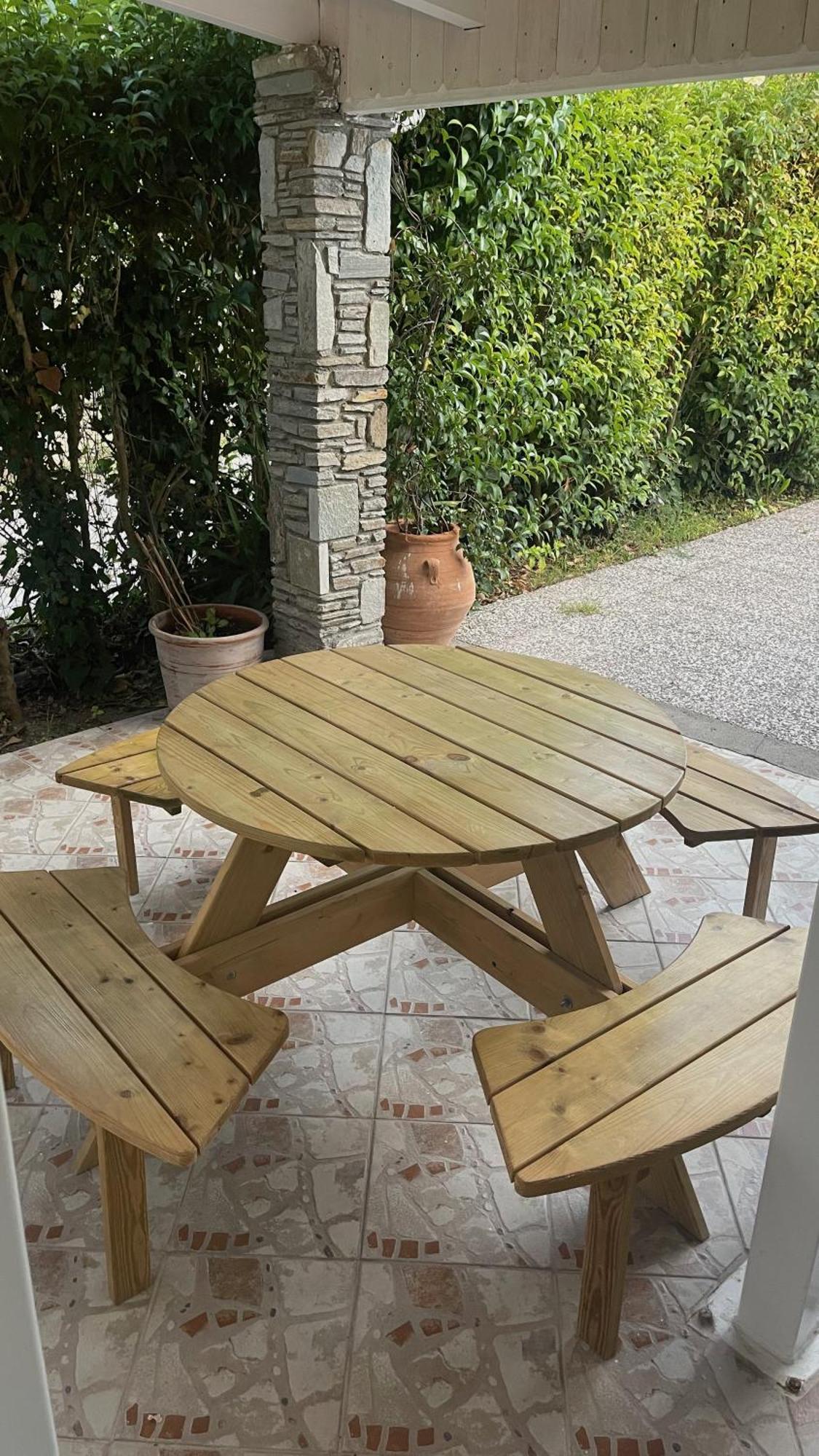 וורוורו Diaporos Hotel מראה חיצוני תמונה